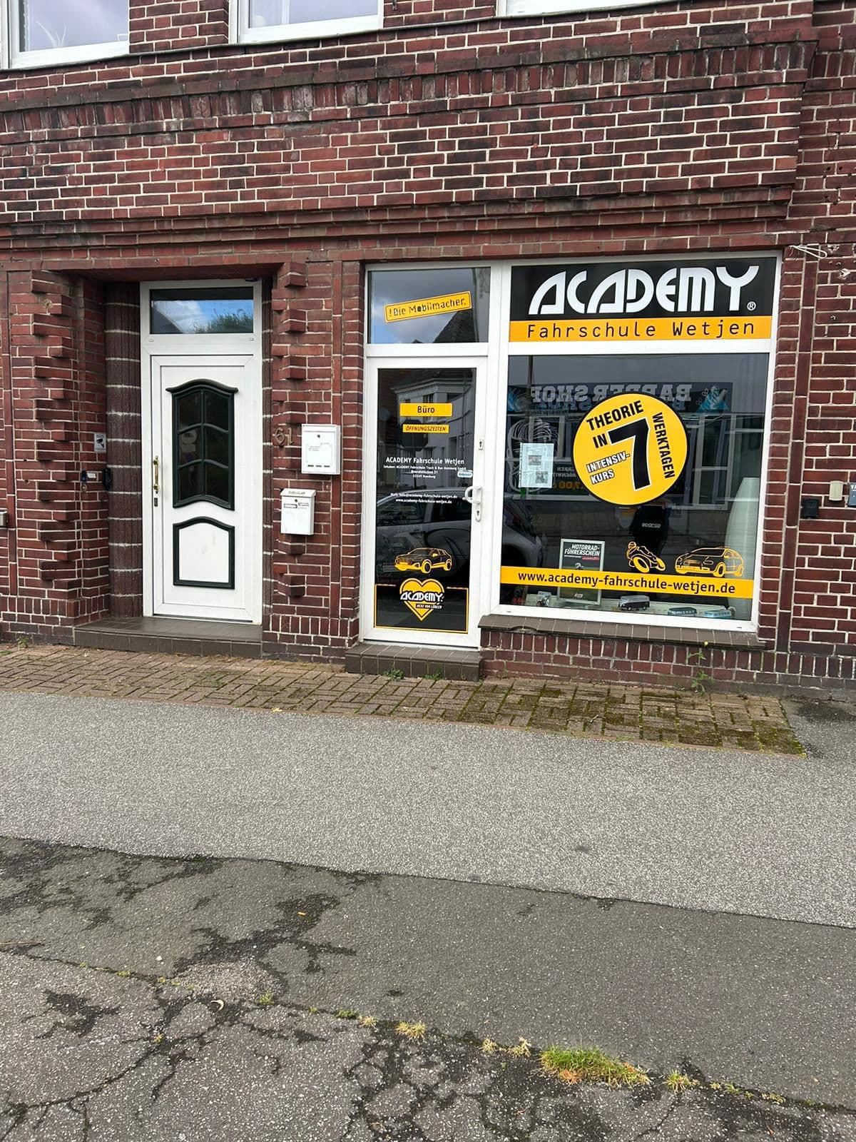 Deine Fahrschule in Lübeck-Schlutup
